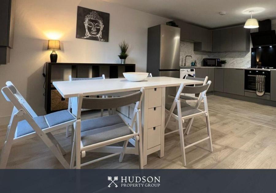 Villa Open Plan Townhouse In Shrewsbury Extérieur photo